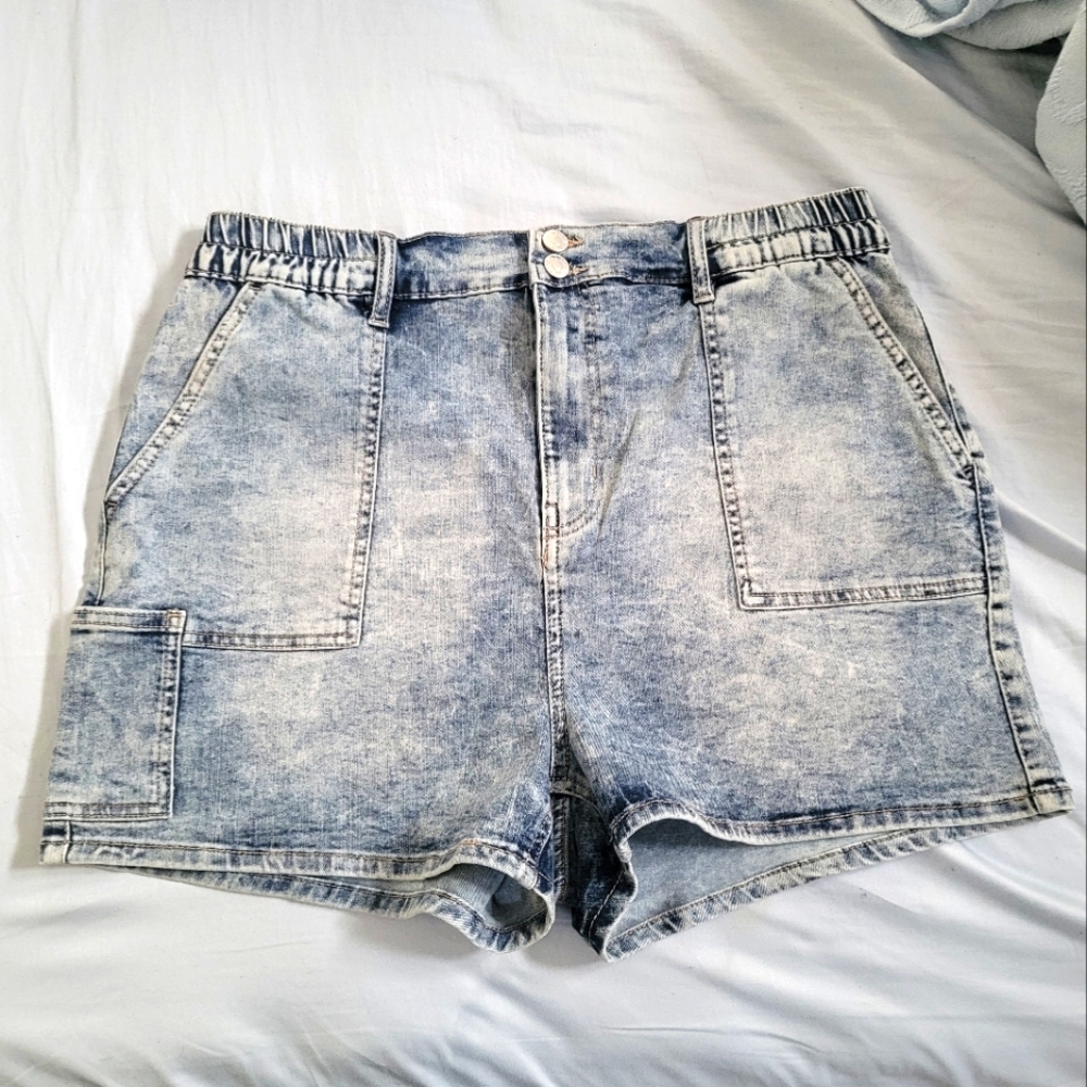 Shorts size 16